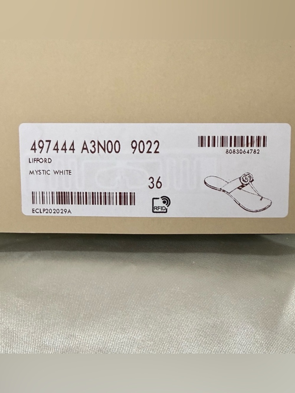 Gucci Lifford Marmont Sandal Flip Flop Size 36/6 White Double G Chic Vacation - Picture 16 of 16